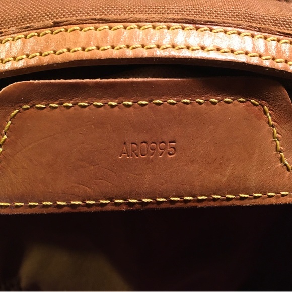 Vintage Louis Vuitton Large Tote . - Picture 3 of 11